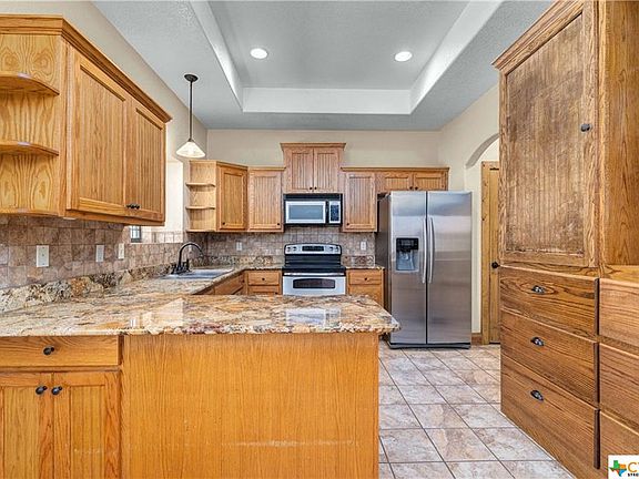 4th image of 375 Crest Circle Dr