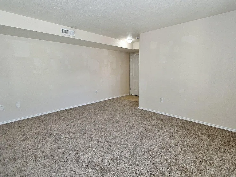 11840 W Cloverbrook Ln #101 — Photo 4