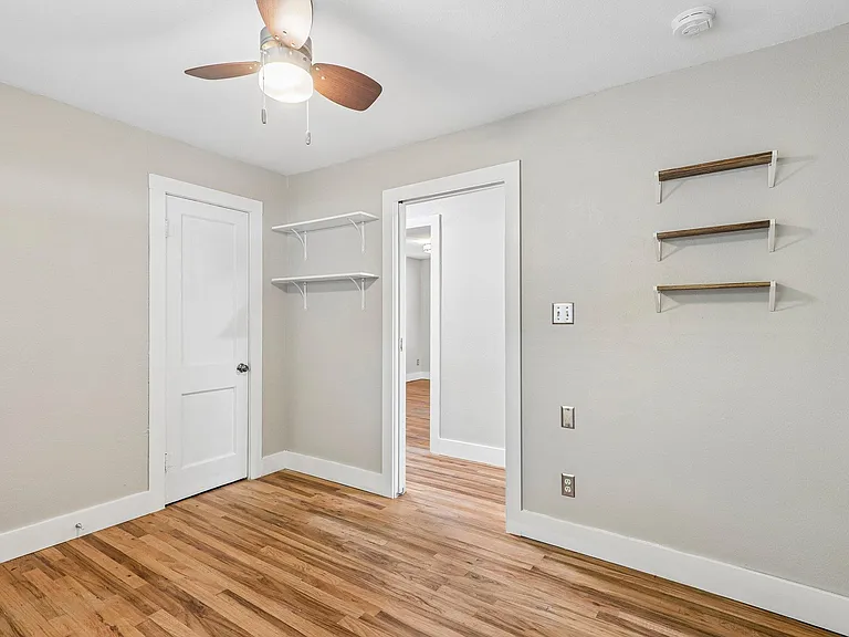 4315 Bellvue Ave — Photo 22