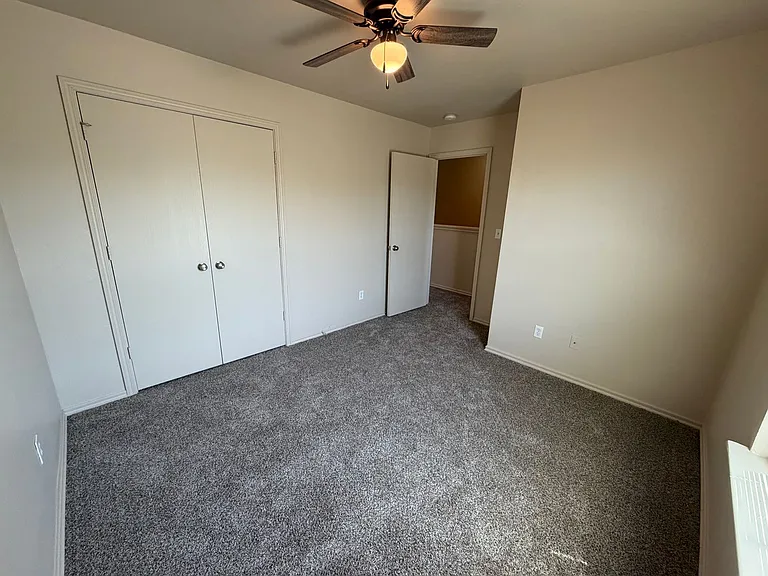 200 Chalmette Dr — Photo 21