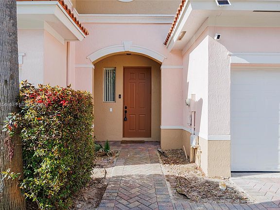 5th image of 1606 Seminole Palms Dr