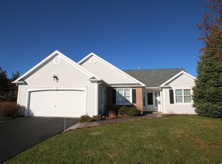 4926 Sunrise Cir, Canandaigua, NY 14424