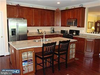 2nd image of 1206 Hendrix Ln