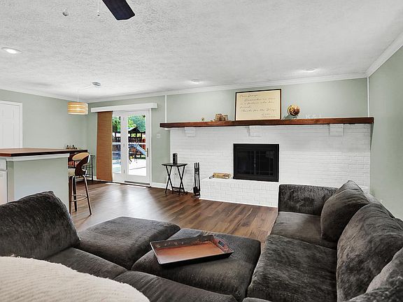 5th image of 514 N Odell St