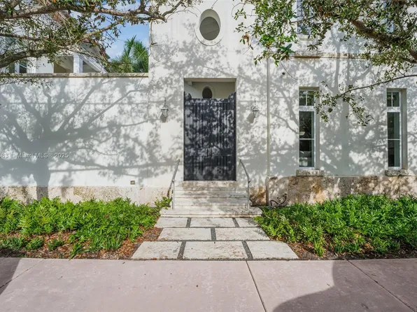 653 Almeria Ave #653, Miami, FL 33134