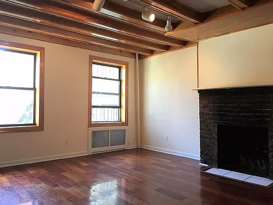 1st image of 494 Hudson St APT 4