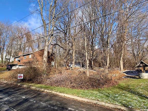 2nd image of 13-15 Dartmouth St
