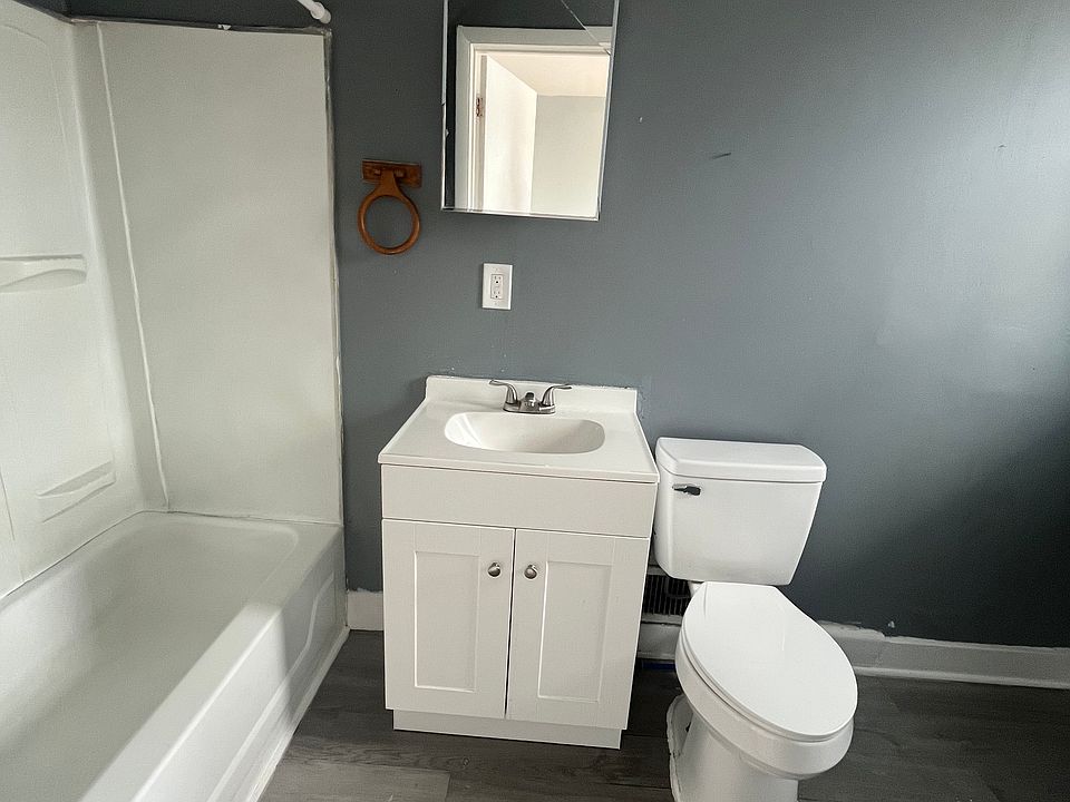 2nd image of 1008 Bleecker St #2F