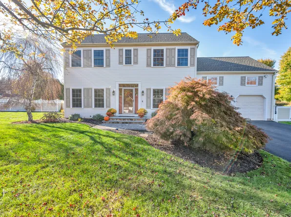 3 Trailside Drive, Wallingford, CT 06492