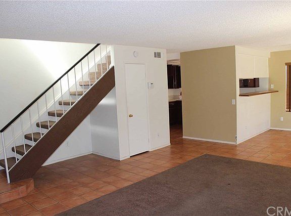 3rd image of 1723 Glenview Dr