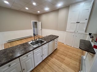 9 N 4th St APT 1N, Hamburg, PA 19526