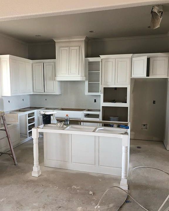 2nd image of 7808 Loma Ln