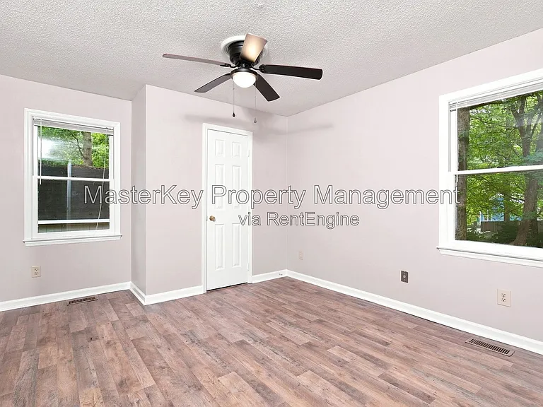 5017 Walton Hill Rd — Photo 12