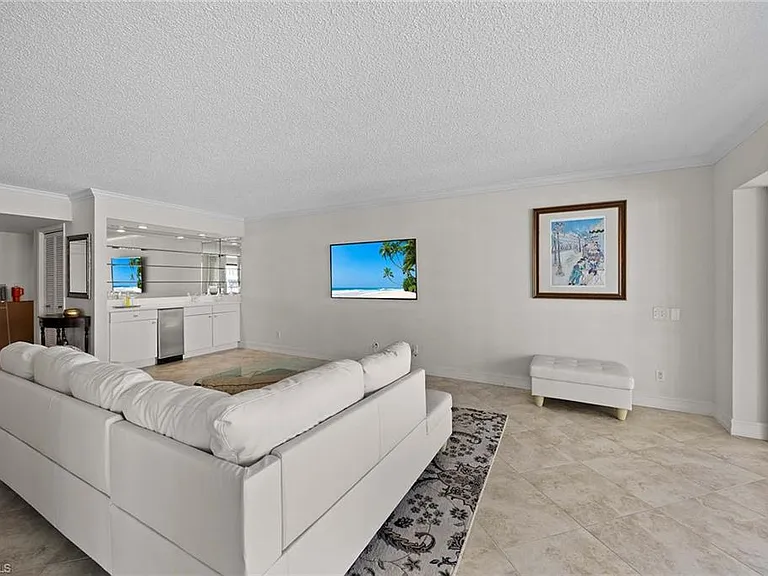 4401 Gulf Shore Blvd N #C-804 — Photo 11