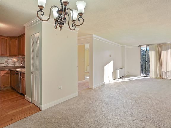 3rd image of 4600 S Four Mile Run Dr APT 318