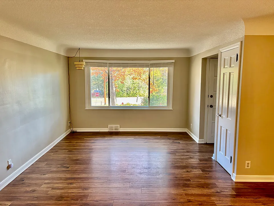 Upstairs Living Area