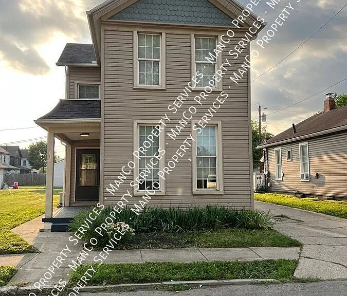116 S Van Lear St — Photo 1