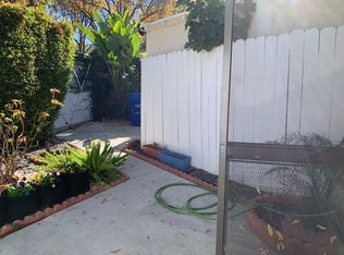 22752 Cavalier St #1, Woodland Hills, CA 91364