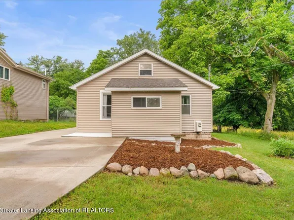 3528 Aurelius Rd, Lansing, MI 48910
