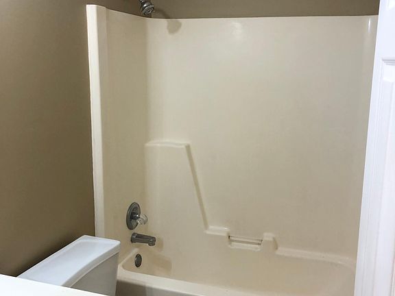 3rd image of 213 Churchill Dr #9