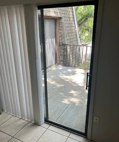 70 Springwood Sq — Photo 11