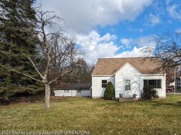 4752 Tolland Ave, Holt, MI 48842