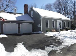 22 Chester Ln, Weymouth, MA 02189
