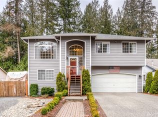 112 S Bogart Ave, Granite Falls, WA 98252