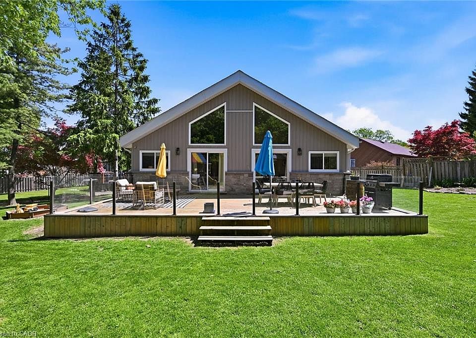 1st image of 24 Glenwood Cres