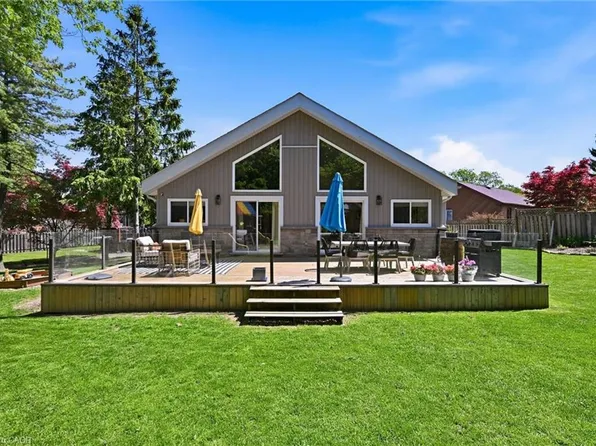 24 Glenwood Cres, Hamilton, ON L9C 3J4