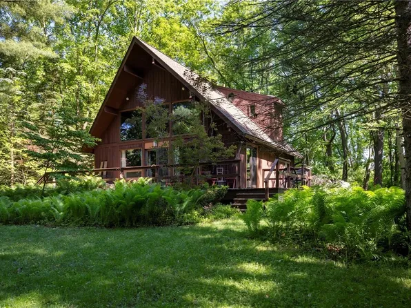 1839 Baird Rd, Penfield, NY 14526