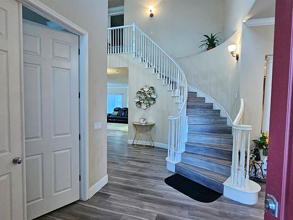 4th image of 3703 Brookstone Dr