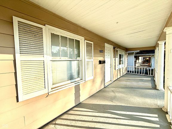 3rd image of 1517 N Kealing Ave