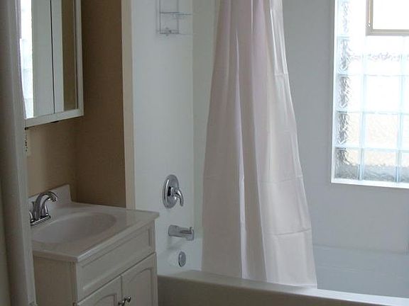 3rd image of 661 Payne Ave APT 1