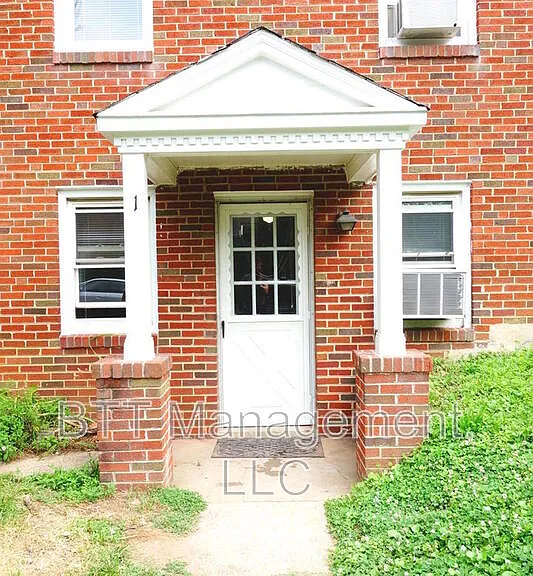 8210 Greenwood Ave #1 — Photo 46