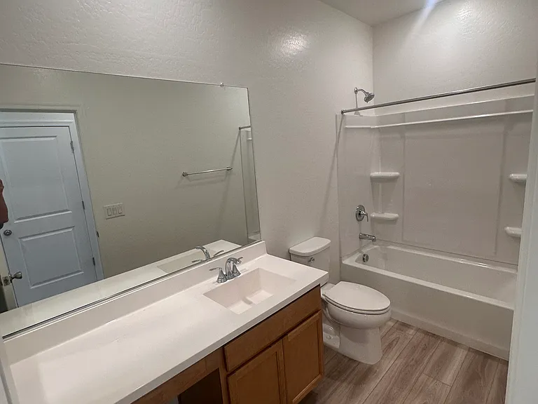 1442 W Pima Ave — Photo 8