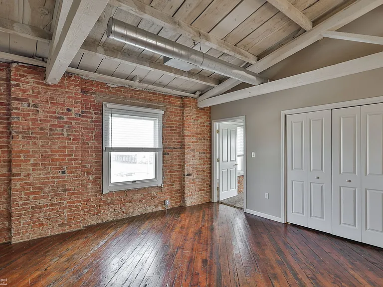 114 Front St #302 — Photo 5