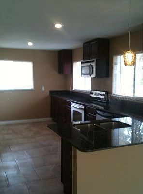 2nd image of 628 Lake Dr