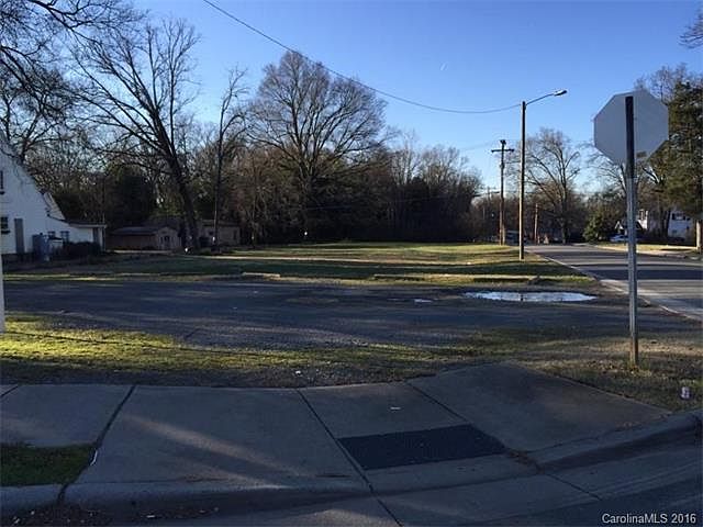 2nd image of 5300 Monroe Rd