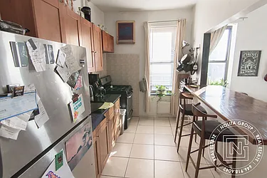 Rented by Nolita Group