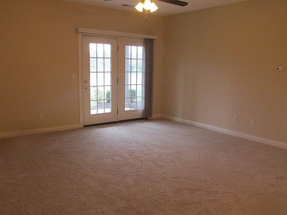 4th image of 7991 Pinnacle Point Dr APT 102