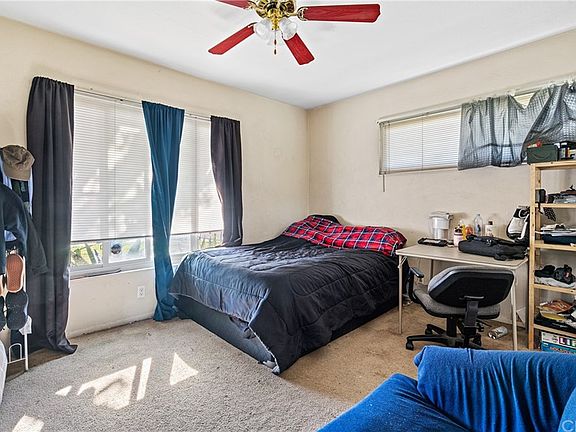 5th image of 664 W G St