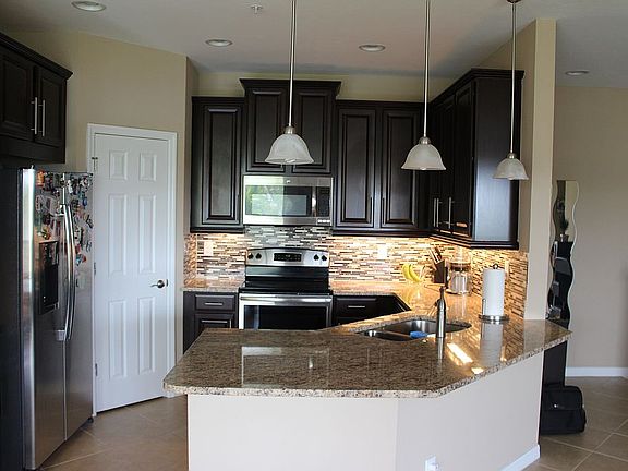 5th image of 23590 Alamanda Dr Unit 202