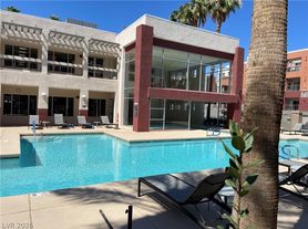 75 E Agate Ave, Las Vegas, NV