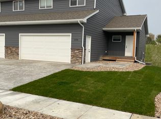 508 Copperfield Dr, Rapid City, SD 57703