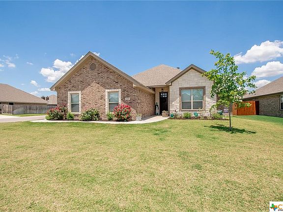 2nd image of 2601 Paisley Dr