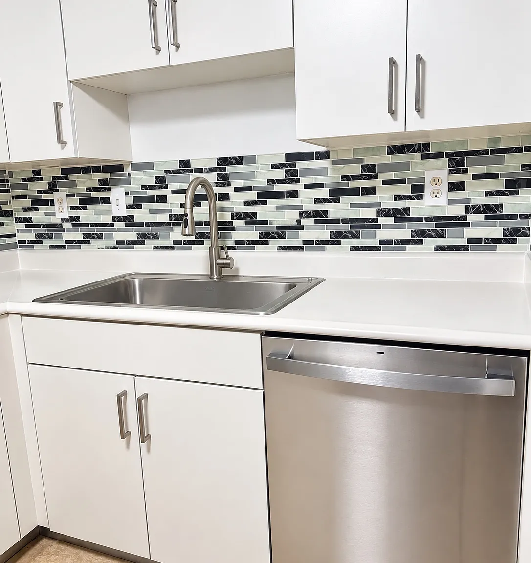 2 bed, 1074 sqft, $2,300 — Photo 3