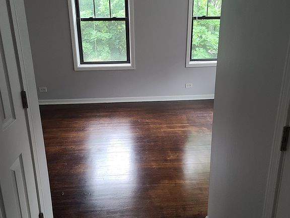 3rd image of 3714 N Sheffield Ave APT 401