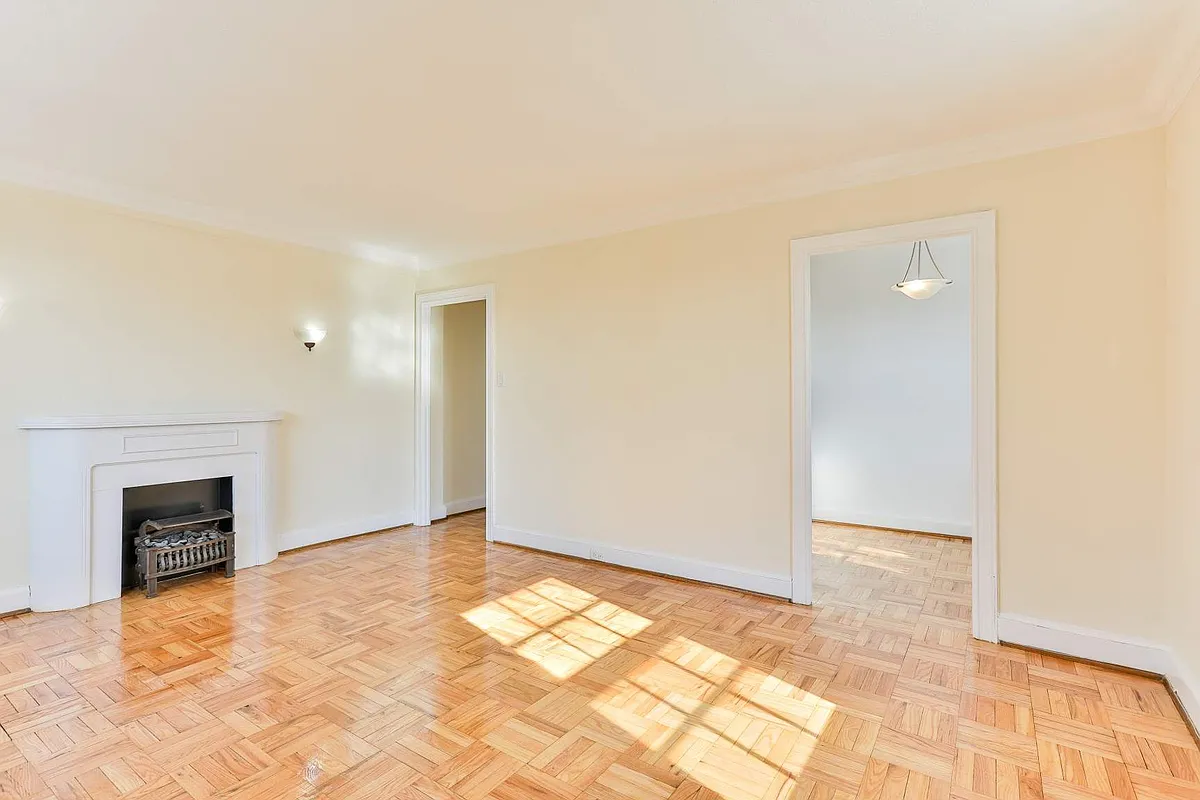 1 bed, 694 sqft, $1,950 — Photo 4