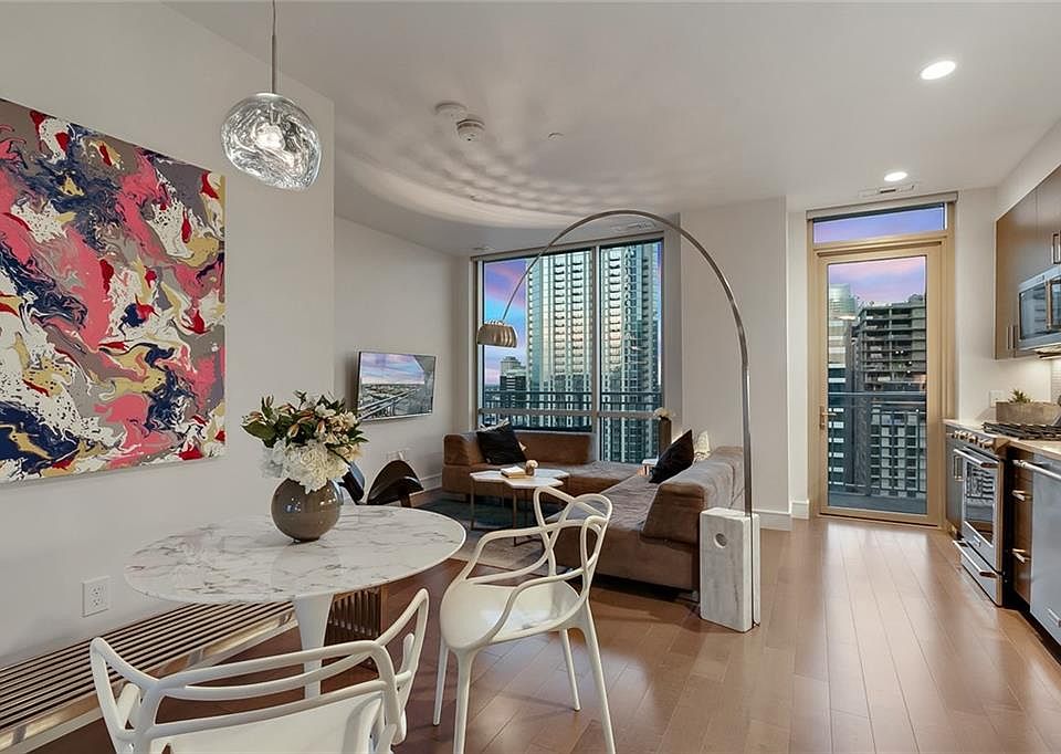 1st image of 222 West Ave Unit 2805